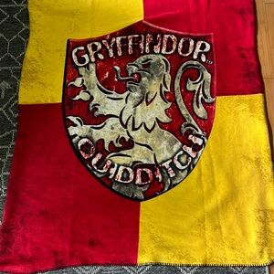 Gryffindor Quidditch team shield design scarlet and gold fleece blanket 50x60